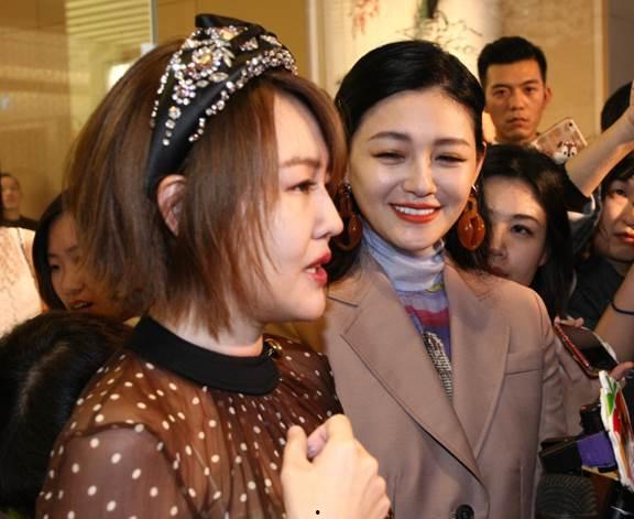 爆料小姐妹后续视频大全,精彩瞬间回顾  第3张 爆料小姐妹后续视频大全,精彩瞬间回顾  第3张